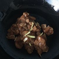 家庭菜单-炒鸡丁的做法图解3