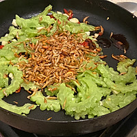 苦瓜炒虾米的做法图解7