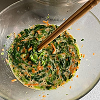 菠菜胡萝卜饼（无面粉版本）的做法图解2