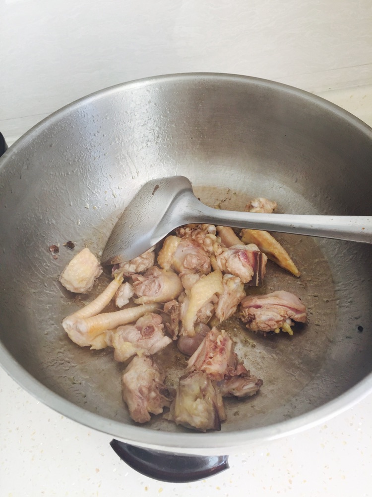 小鸡炖蘑菇粉条的做法图解4