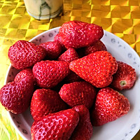 日本料理大福草莓的做法图解5