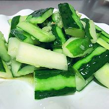 凉拌黄瓜