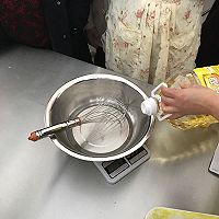 戚风蛋糕的做法图解5