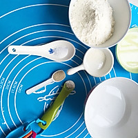 小蘑菇苏打饼的做法图解1