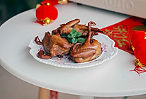 年夜饭——比中山石岐烤乳鸽还好吃的烤箱烟熏乳鸽的做法