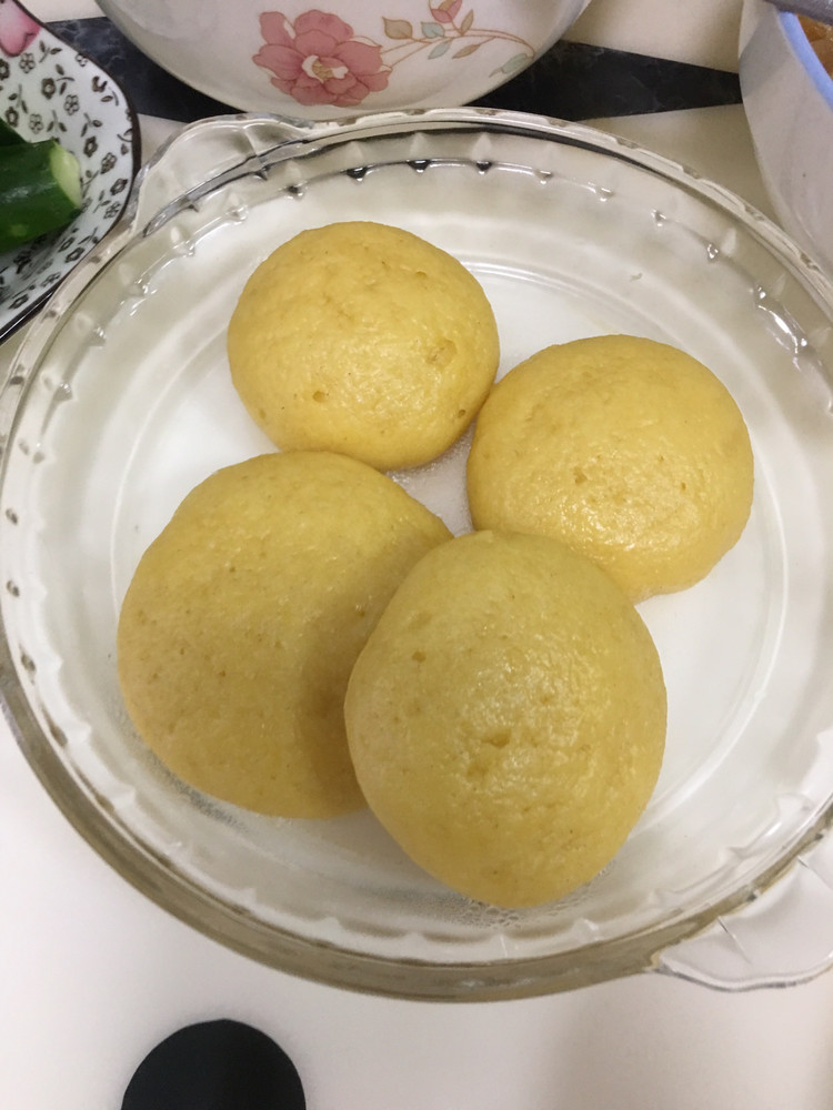 玉米面馒头（超级简单）的做法