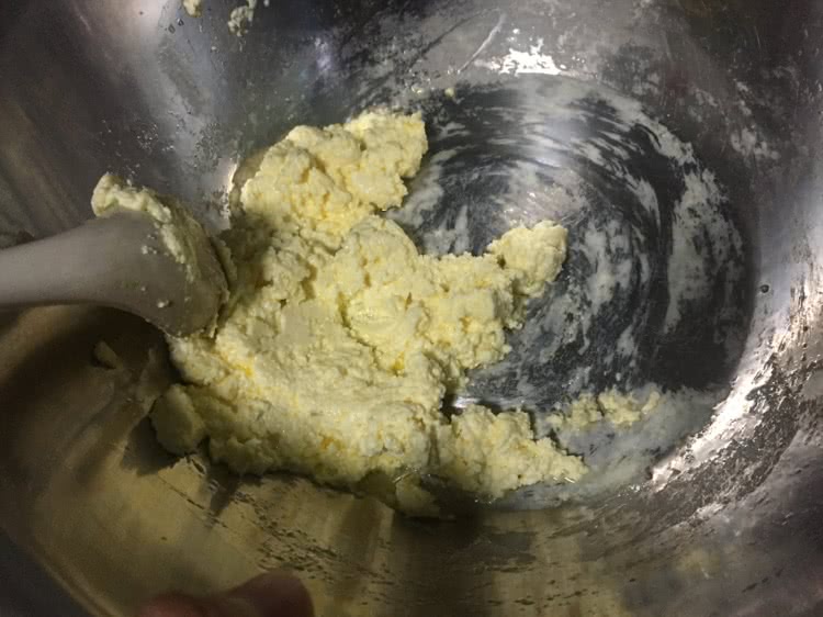 豆腐牛油果cupcake（健身党的福利）的做法图解3