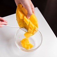 芒果奶酪冰皮月饼#手作月饼#的做法图解1