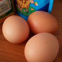 俄式电饭煲蛋糕的做法图解1