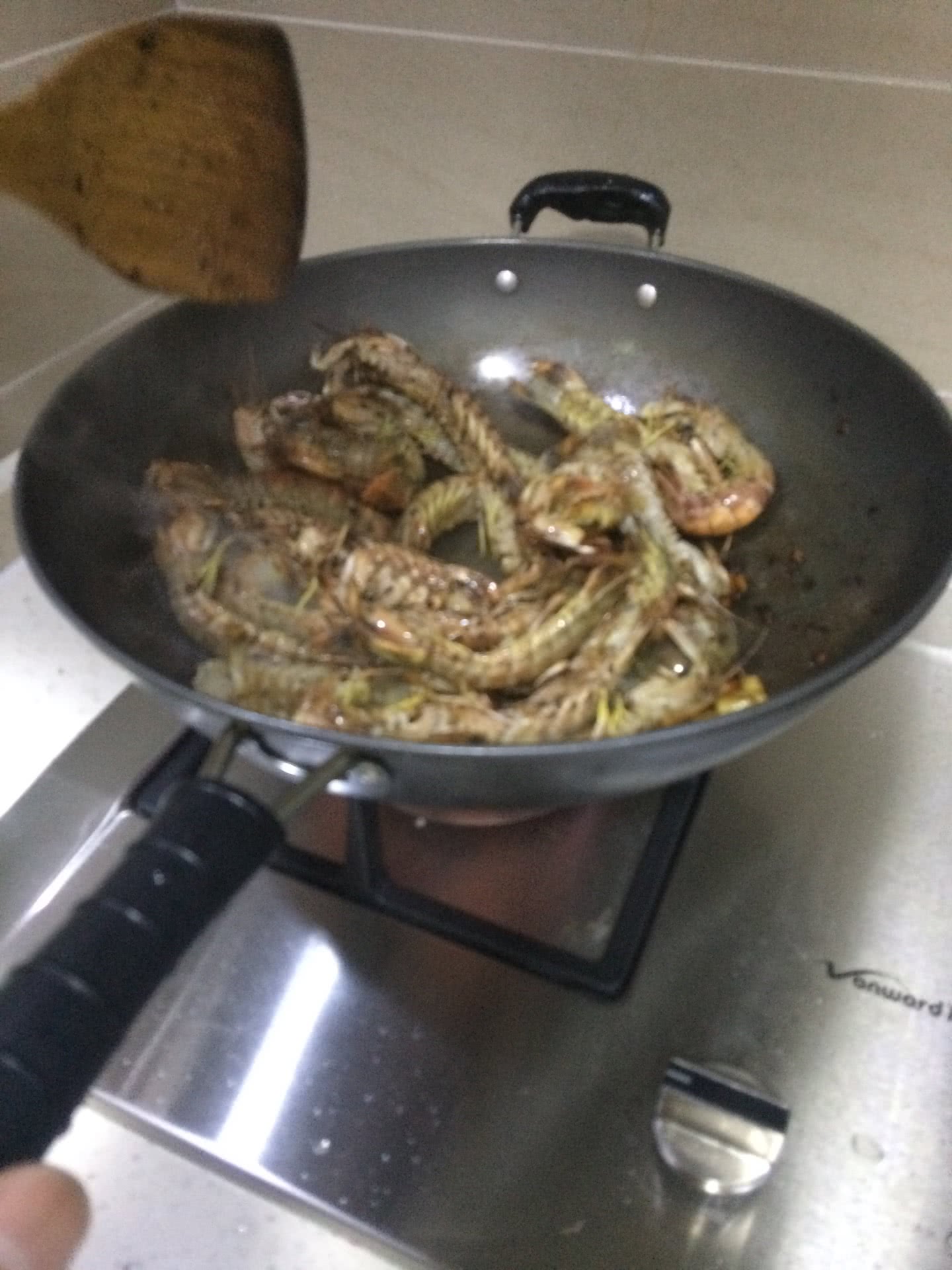 椒盐拉尿虾怎么做_椒盐拉尿虾的做法_豆果美食