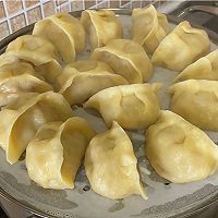 #给年味整点鲜的#玉米面酸菜馅蒸饺的做法图解15