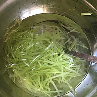 凉拌莴苣丝的做法图解4
