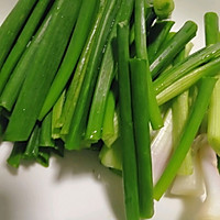 葱油蛏子面的做法图解1
