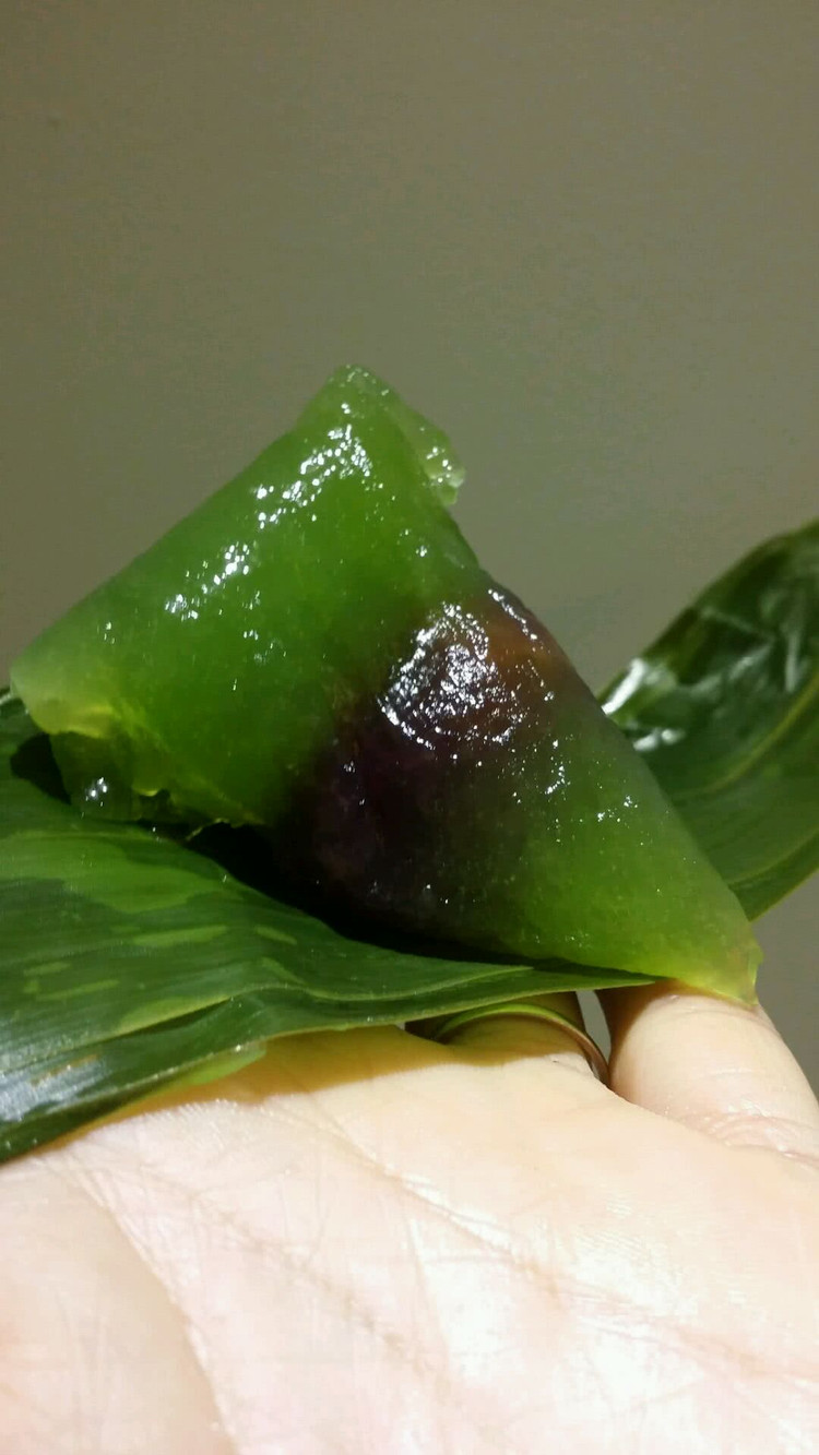 粽子(绿西米紫薯水晶粽子)的做法