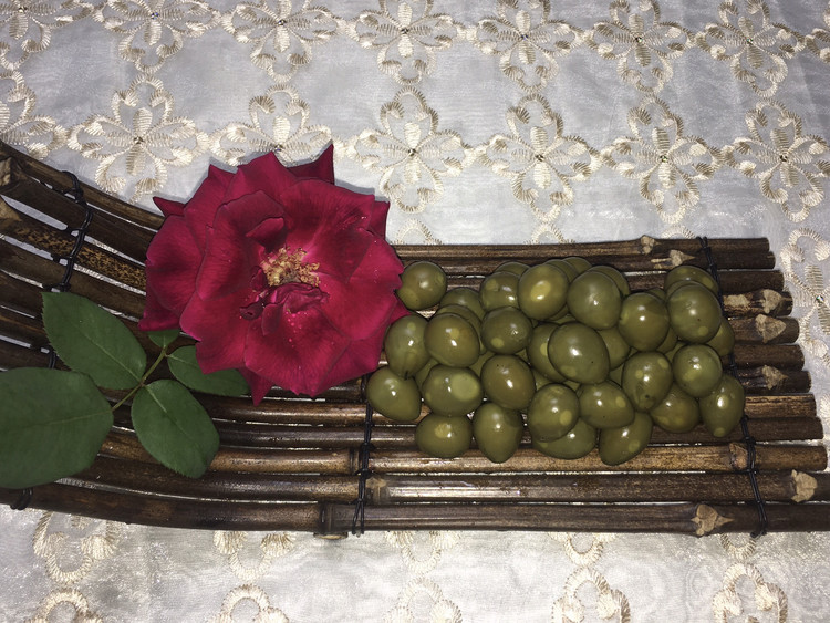 艾草鹌鹑蛋的做法