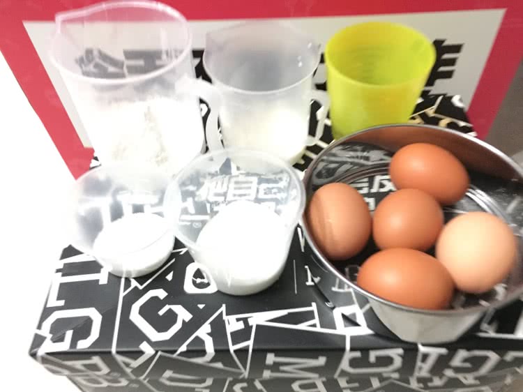 瑞士蛋糕卷的做法图解1