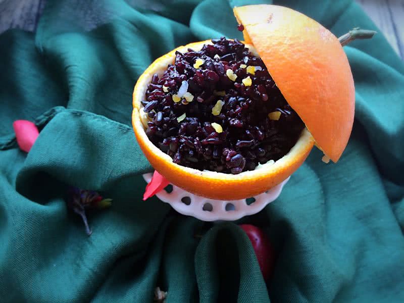 Black rice with Orange Cup