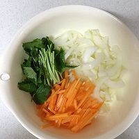虾仁杂蔬天妇罗（かき揚げ）的做法图解2