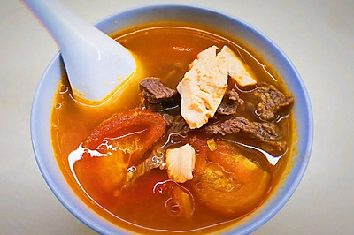 超级好吃又简单的三文鱼牛肉番茄汤