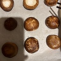 芝士虾仁烤香菇的做法图解3
