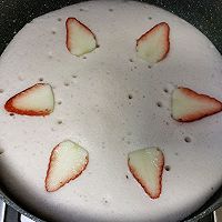 草莓山药煎饼（无油无蛋版）的做法图解6