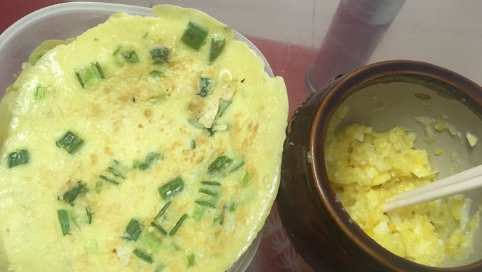 鸡蛋辣椒煎饼加鸡蛋蒜