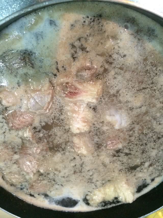 正宗台湾红烧牛肉面的做法图解1