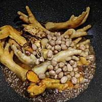 #肉食者联盟#香菇玉米炖鸡爪    一锅乱炖一锅鲜的做法图解8