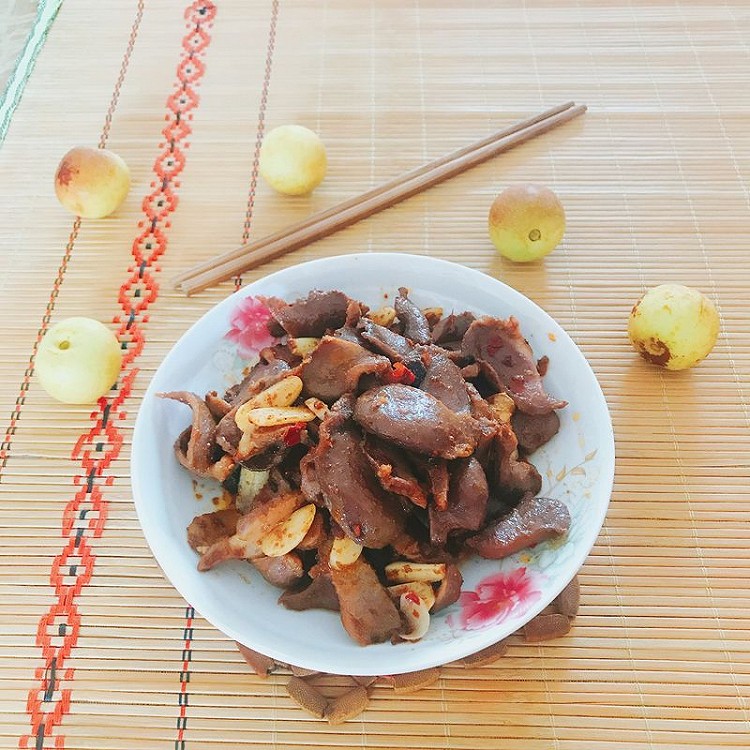 孜然鸭胗的做法