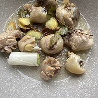 #家乡年味 鲜才够味#胡萝卜土豆炖鸡腿肉的做法图解4