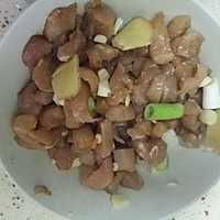 干净卫生的炸鸡块(空气炸锅版)的做法图解1