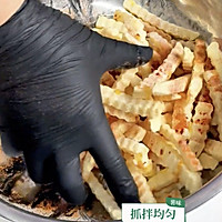 我不允许能吃辣的薯宝错过这个烟熏辣椒薯条！的做法图解6