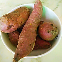 微波炉烤红薯的做法图解1
