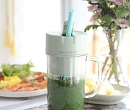 #夏日消暑，非它莫属#奇异果菠菜蔬果汁的做法