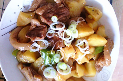 土豆青椒烧肉