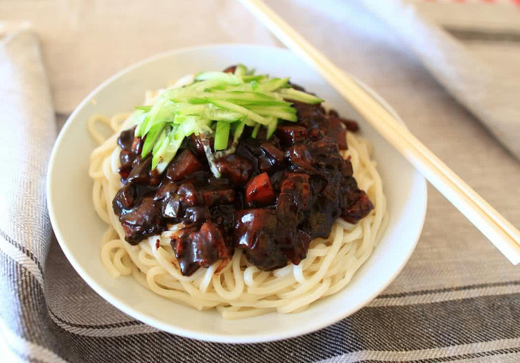 韩式炸酱面（자장면/Jajangmyeon）的做法