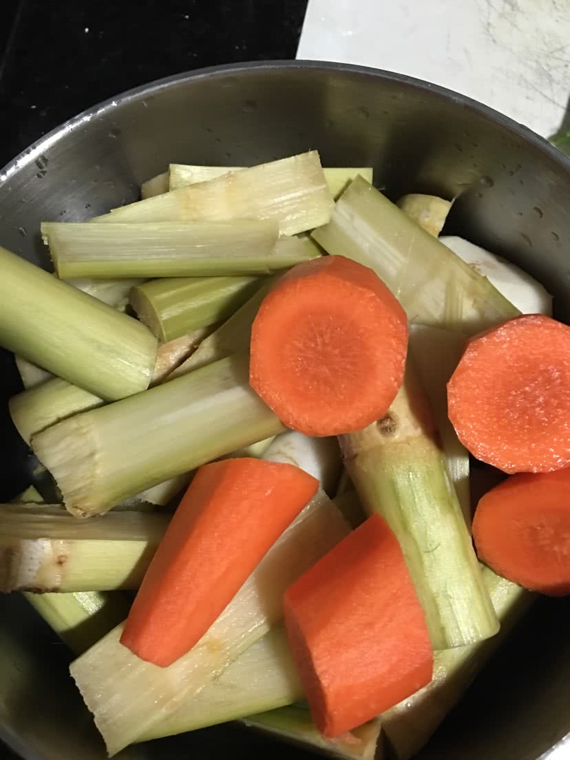 虾干炆羊肉的做法图解2
