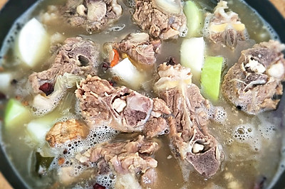 砂锅炖羊蝎子