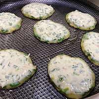 家常韭菜饼的做法图解9