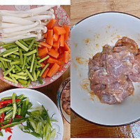 白玉菇炒肉丝的做法图解1