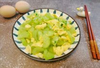 简单快手菜黄瓜炒鸡蛋的做法