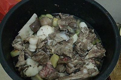 羊肉萝卜 汤
