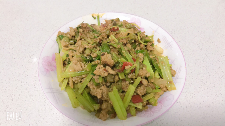 牛肉臊子的做法