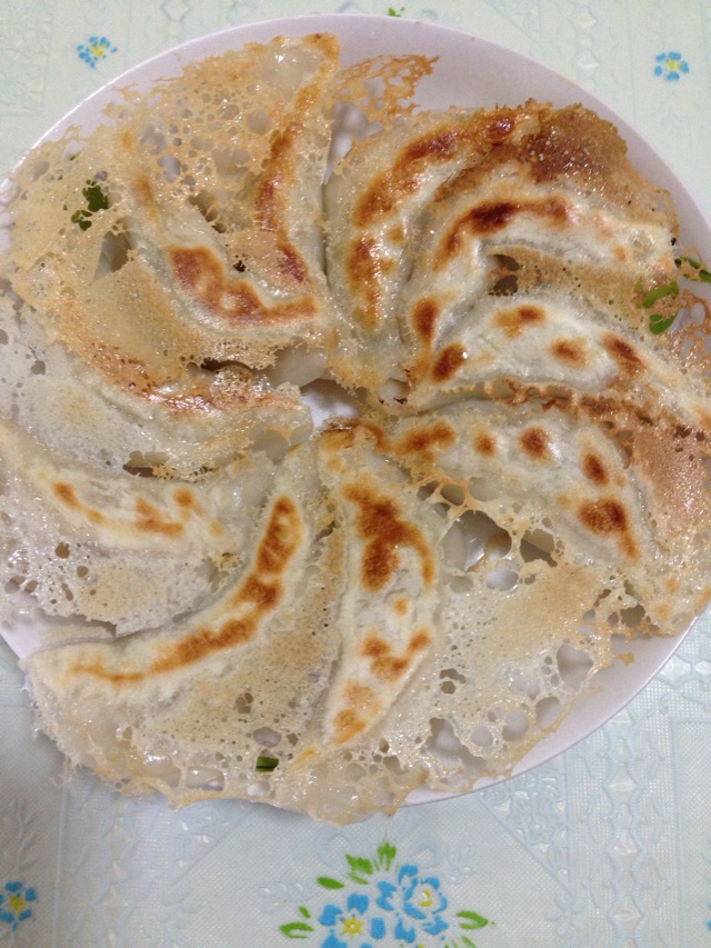 冰花蕾丝煎饺