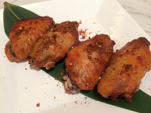 Roasted chicken wings