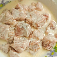 肉段烧茄子的做法图解2