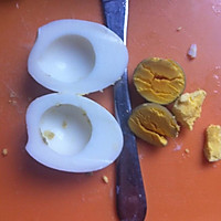 三文鱼鸡蛋色拉的做法图解2