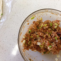 不用和面，外酥里嫩的手抓饼版-快手香酥肉饼的做法图解3