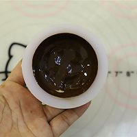 奥利奥黑巧冰淇淋月饼的做法图解3