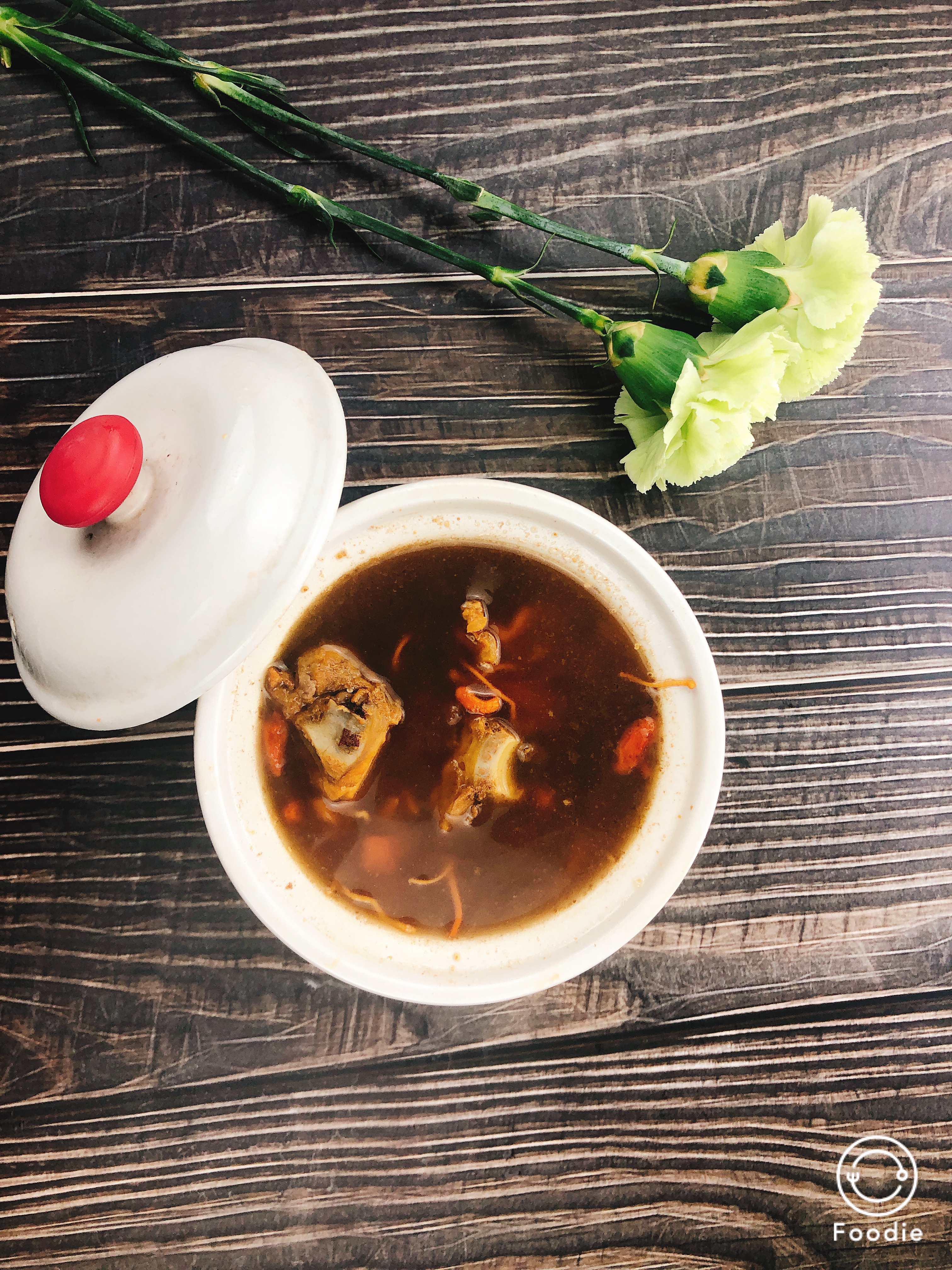 Cordyceps pork bone soup